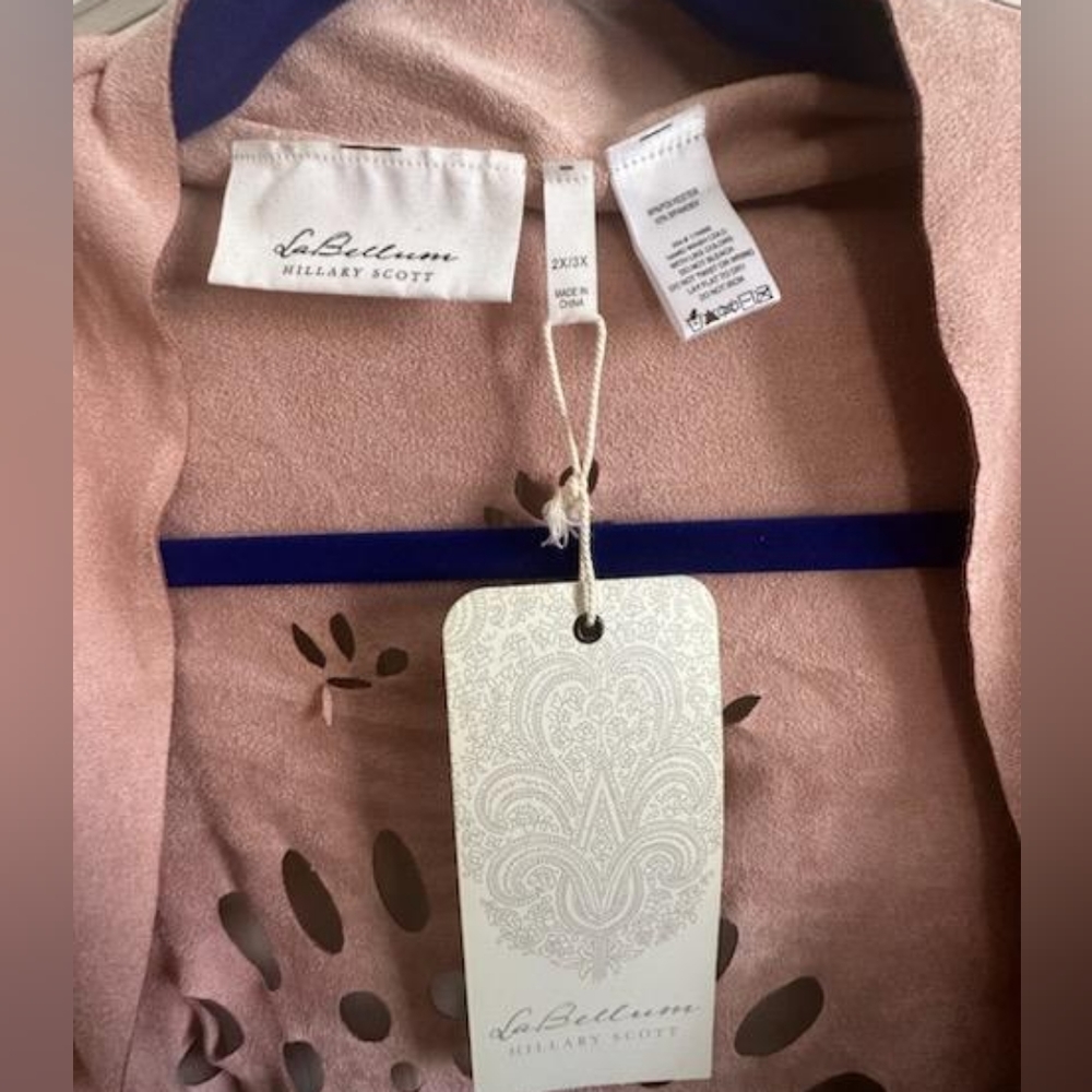 Plus Size Open Vest - Picture 2 of 5
